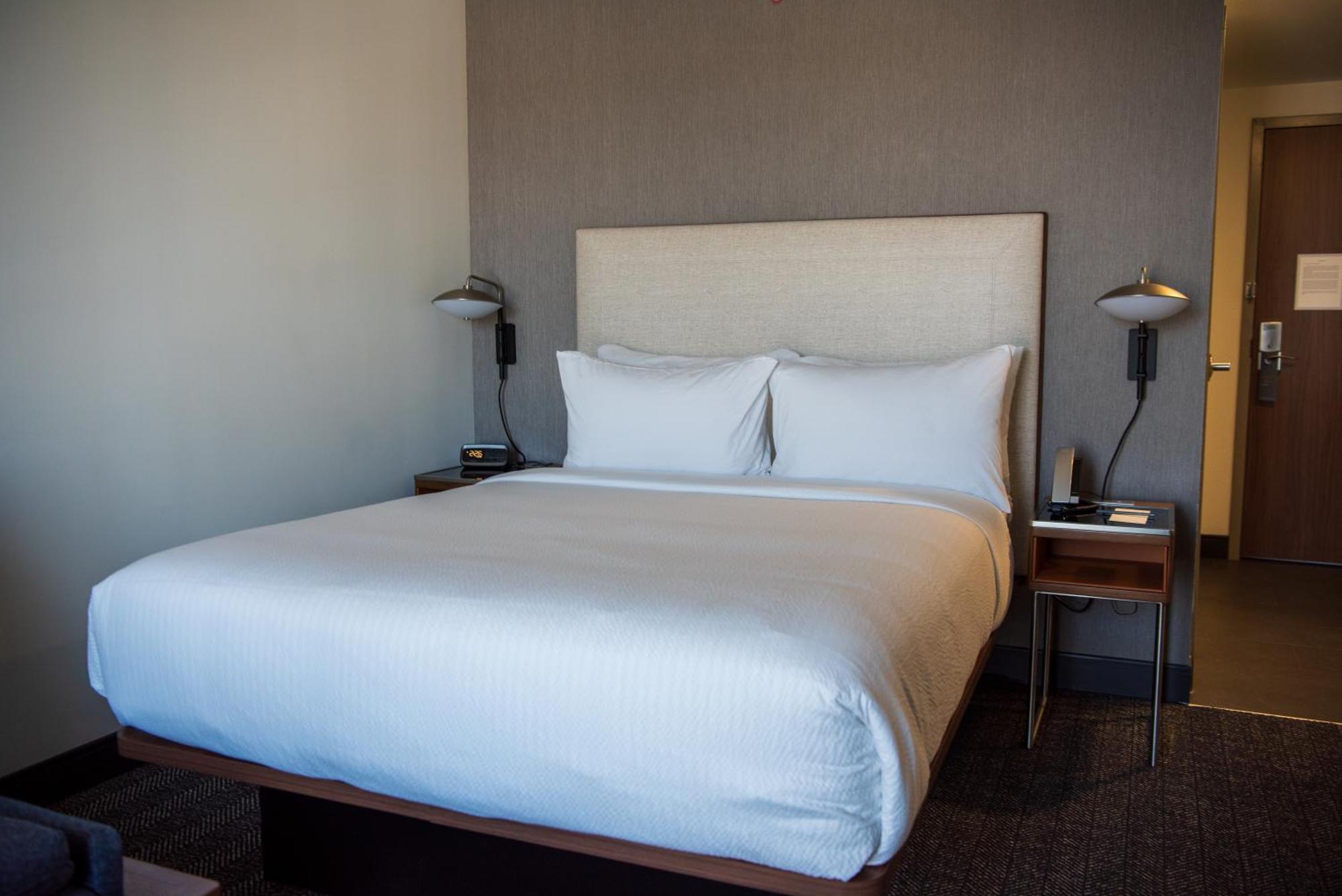Courtyard By Marriott Lake City Dış mekan fotoğraf