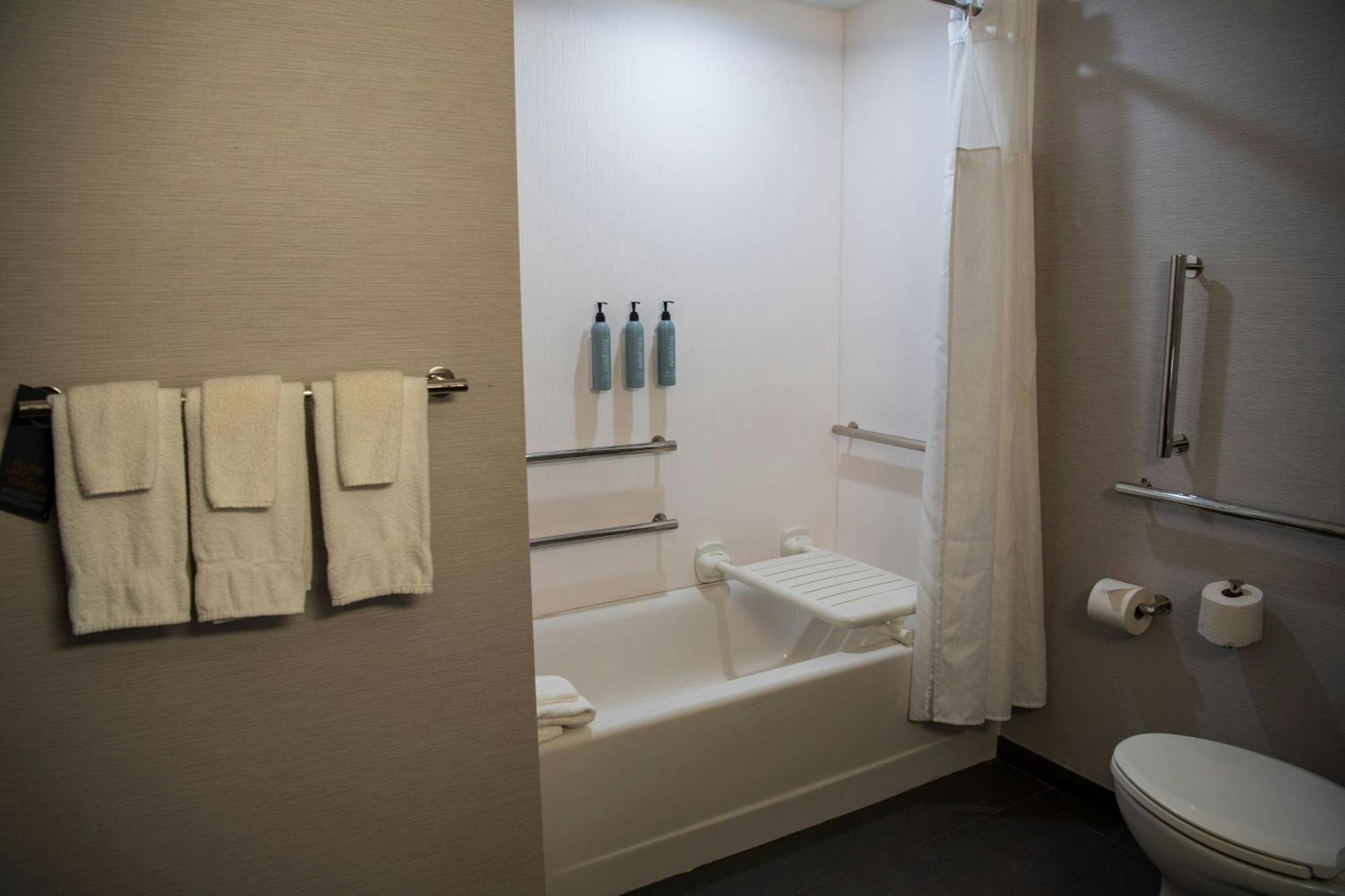 Courtyard By Marriott Lake City Dış mekan fotoğraf