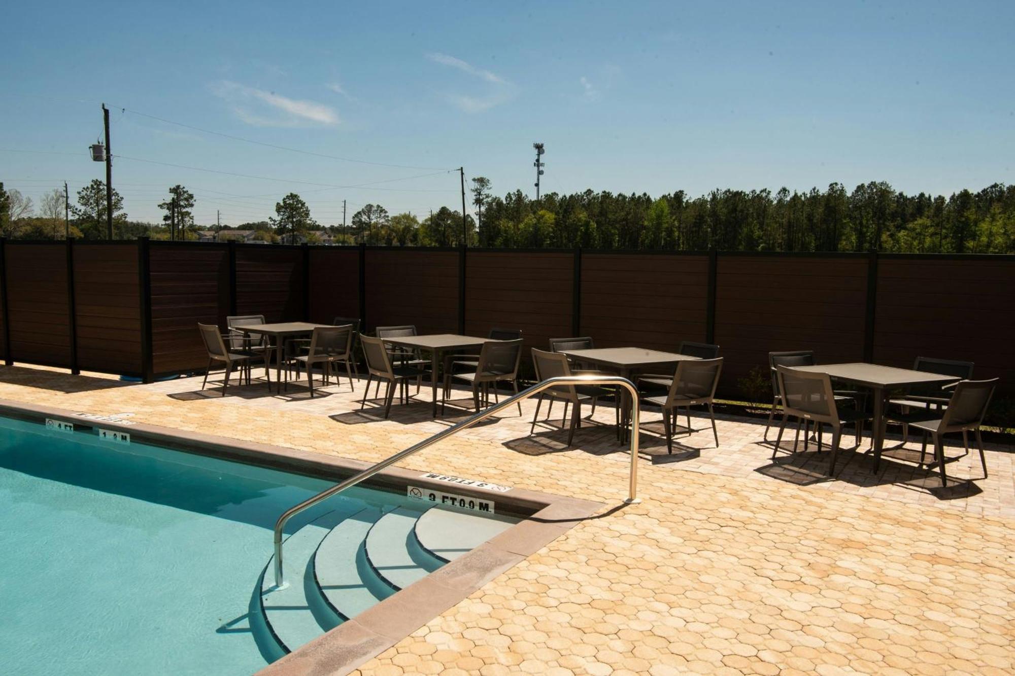 Courtyard By Marriott Lake City Dış mekan fotoğraf